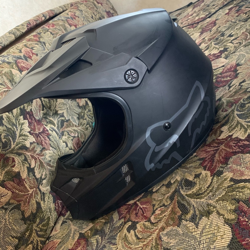 Fox V1 Helmet